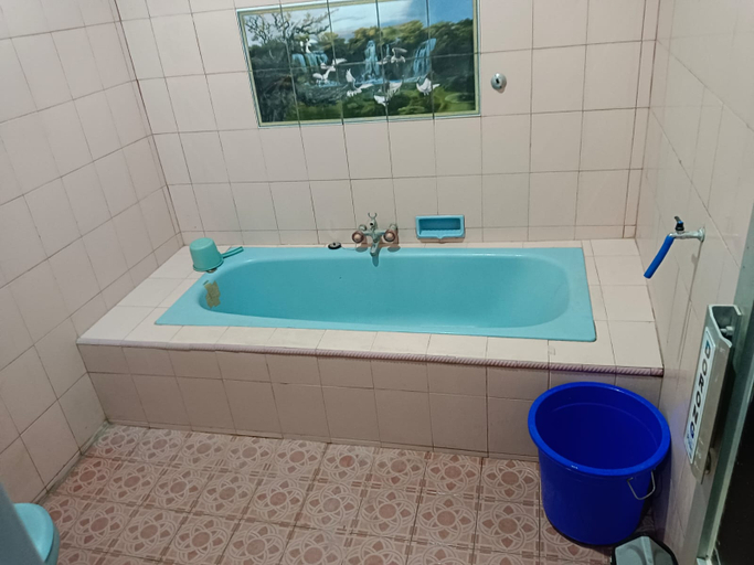 Bathroom 3, Maulana Homestay by Login, Kuningan