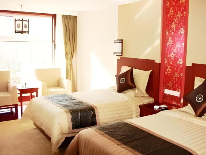 Bedroom 2, Wutaishan Wufeng Hotel, Xinzhou