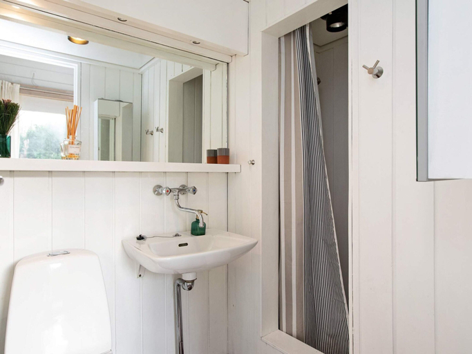 Bathroom, 5 Person Holiday Home in Hornbaek, Helsingør