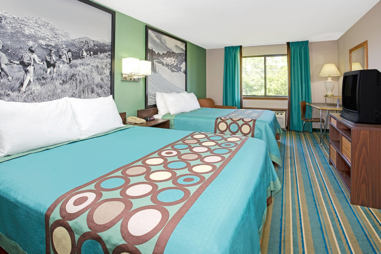 Bedroom 3, Super 8 by Wyndham Denver Stapleton, Denver