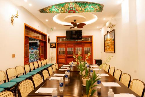 Others 4, 75 Garden INN , Huế