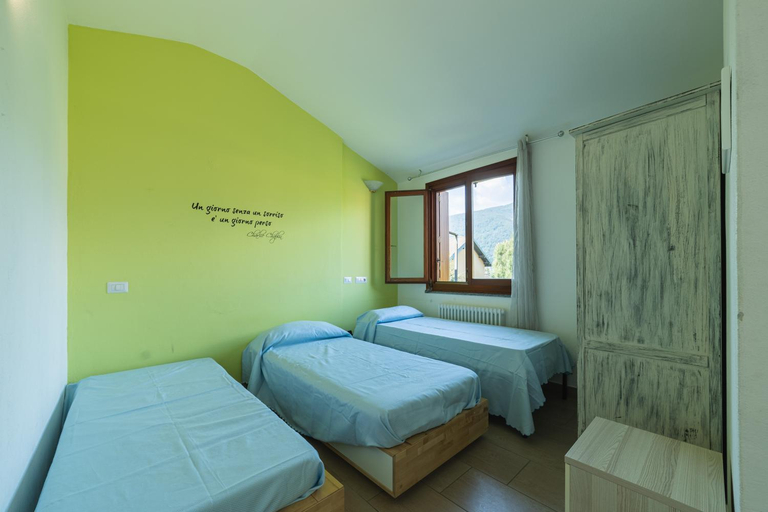 Others 2, Casa Emmaus, Varese