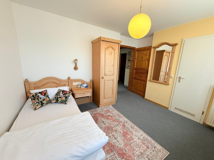 Bedroom 4, Dreischläger Hof, Neuwied