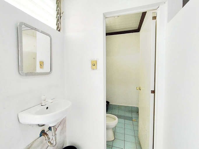 Bathroom 4, Hotel O Green Desa Bayu, Kuala Muda