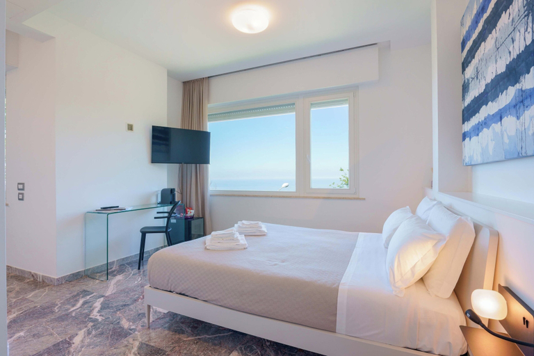 Bedroom 5, Le Relais du Lierre, Ancona