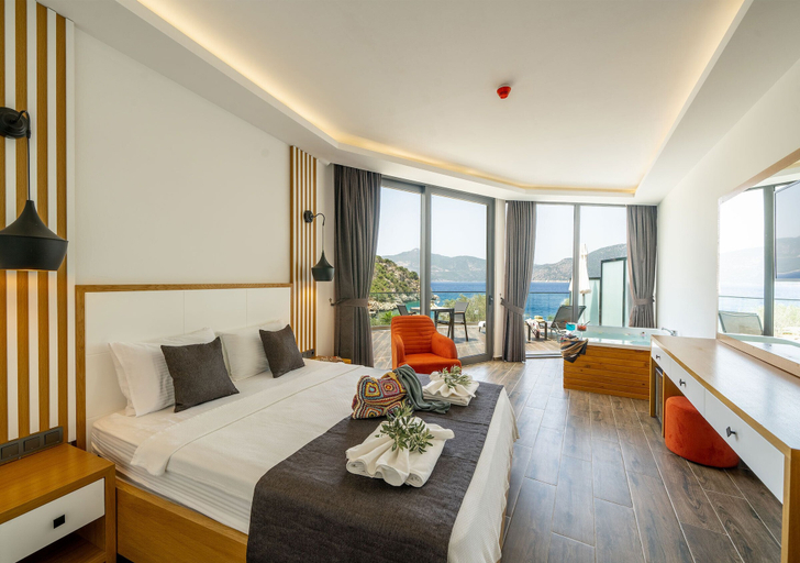 Bedroom 3, Kalkan Beach Park Hotel, Kaş