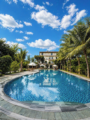 Pool 2, An Velora Boutique Hotel, Da Nang
