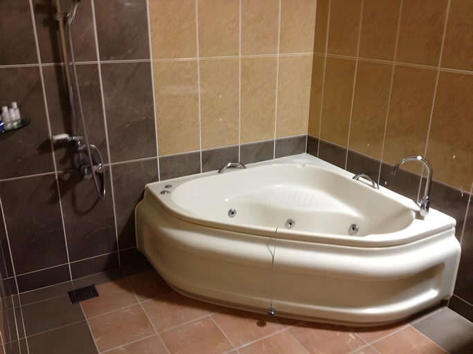 Bathroom 4, A1 Hotel, Muan