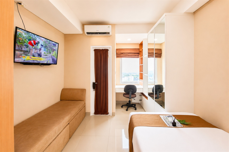 Bedroom 5, Comfy Minimalist Studio at Apartment B Residence By Travelio, Tangerang Selatan