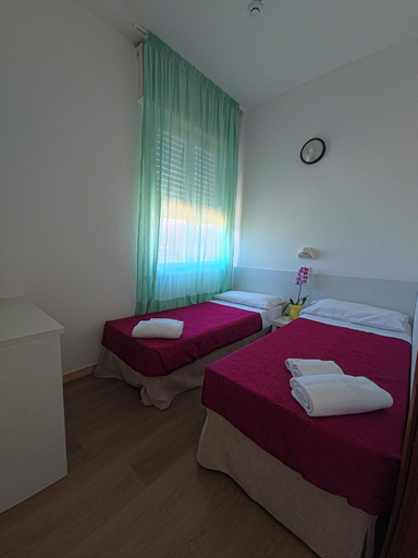 Bedroom 4, Hotel Ornella, Rimini
