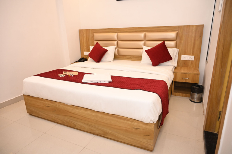 Room 2, Hotel Golden Bliss, Lucknow