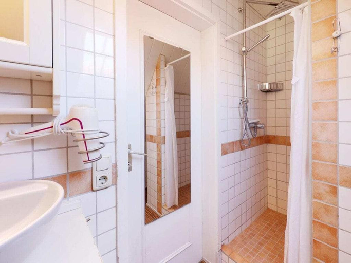 Bathroom 3, Rosenstock Apartments Luneburg, Lüneburg