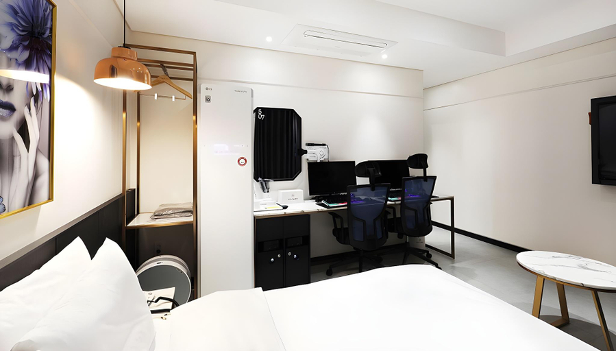 Bedroom 3, Jincheon Alma Business Hotel, Ansoeng