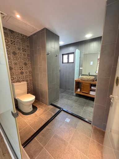 Bathroom, Wanzai B&B, Pingtung