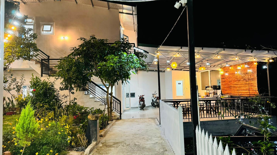 Exterior & Views, Nha cua Soc, Đà Lạt
