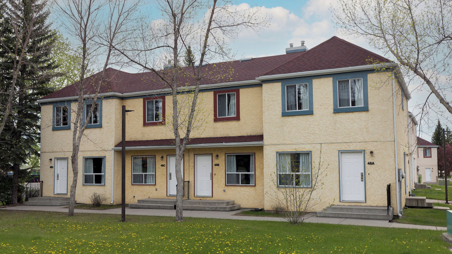 Others 4, Mount Royal University Residences, Division No. 6