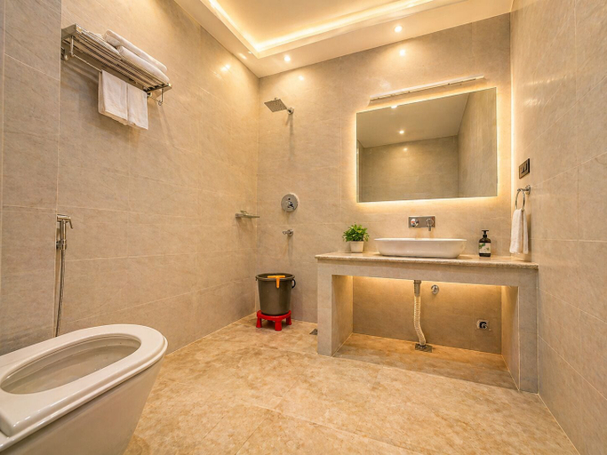 Bathroom, The Ladakh Avenue, Leh