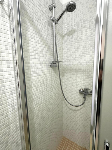 Bathroom 3, Eri Apartments 4, Lezhës