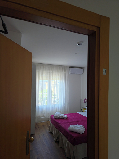 Bedroom 4, Hotel Ornella, Rimini