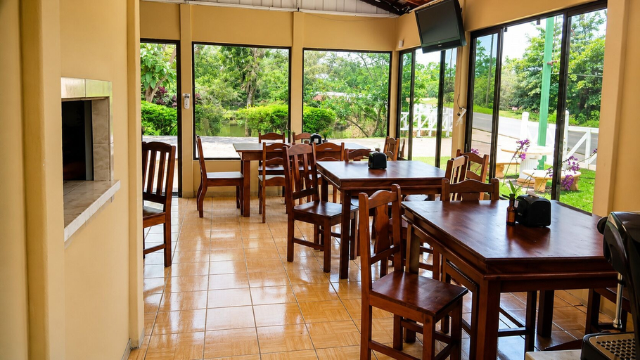 Food & Drinks 5, Arenal Roca Lodge, San Carlos