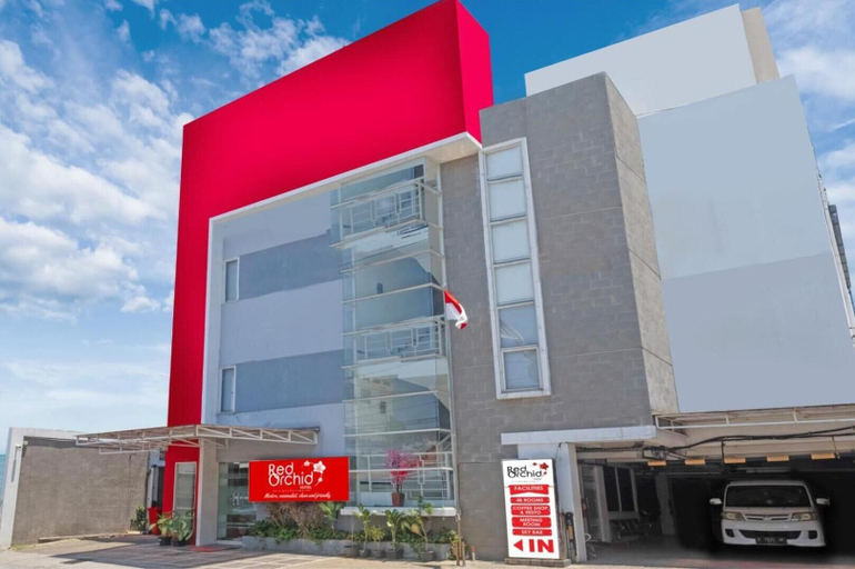Exterior & Views 2, Red Orchid Hotel by Sajiwa, Semarang