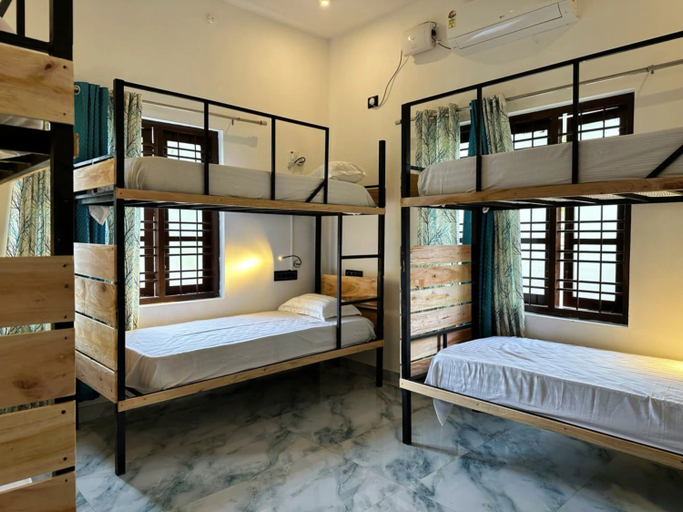 Bedroom 3, Beach Oh! Beach Hostels, Thiruvananthapuram