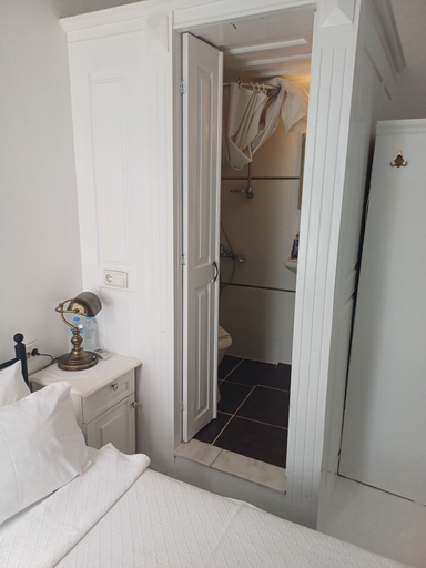 Room 3, Lunarya kulelikonak, Ayvalık