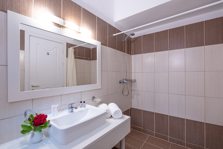 Bathroom 5, Panorama Sidari - All inclusive, Ionian Islands