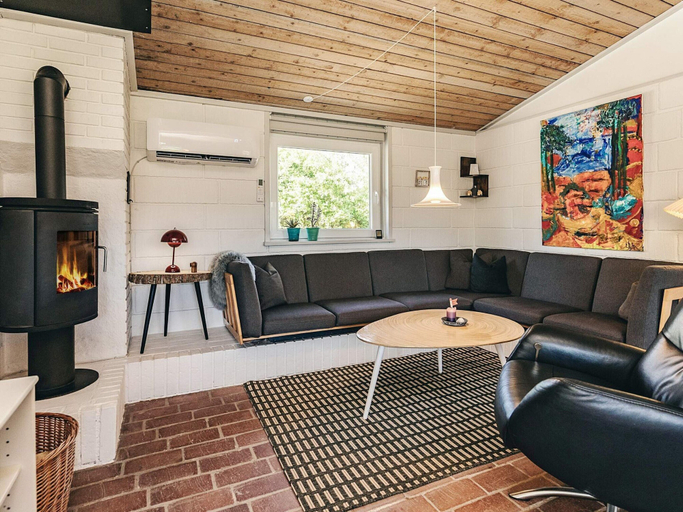 Interior 4, 5 Person Holiday Home in Roslev, Skive