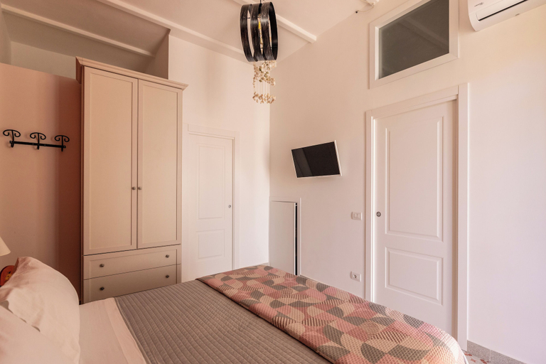 Room 5, La Palommella, Napoli