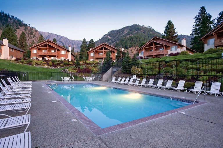 Pool 4, Vacation Winter Getaways at Leavenworth, Chelan