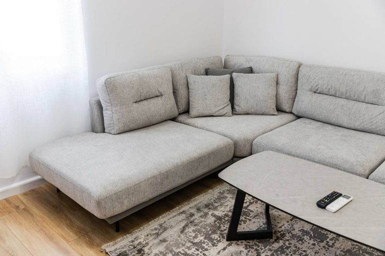 Room 5, Casa Tirana Cozy 2BR Apartment Near Main Square, Tirana