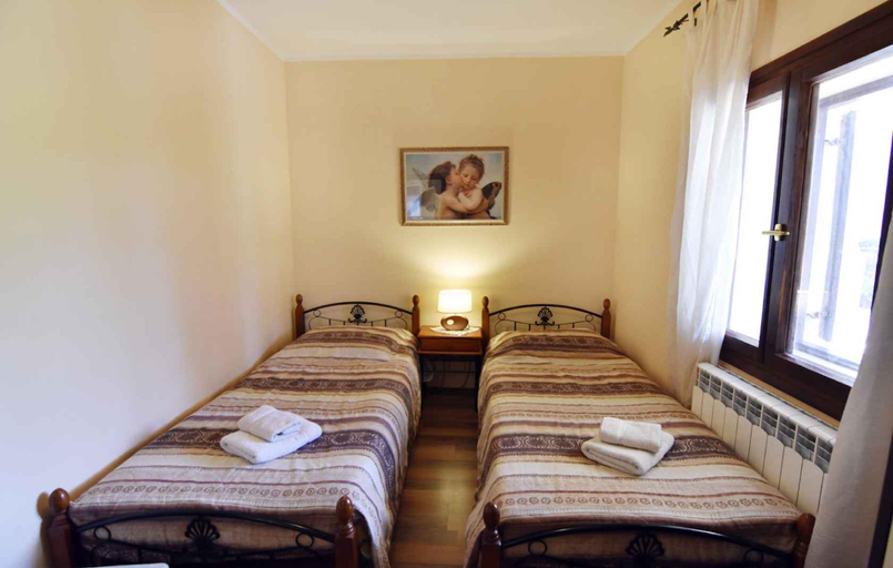 Bedroom 3, Umag Apartments, Umag