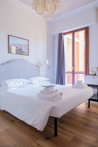 Bedroom 2, La Boutique by Rjgal, Florence