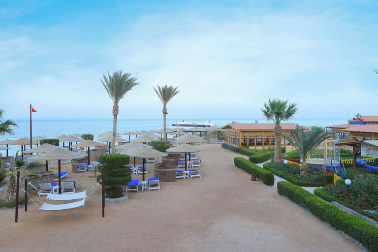 Exterior & Views 2, Sea Star Beau Rivage Hotel, Al-Ghurdaqah