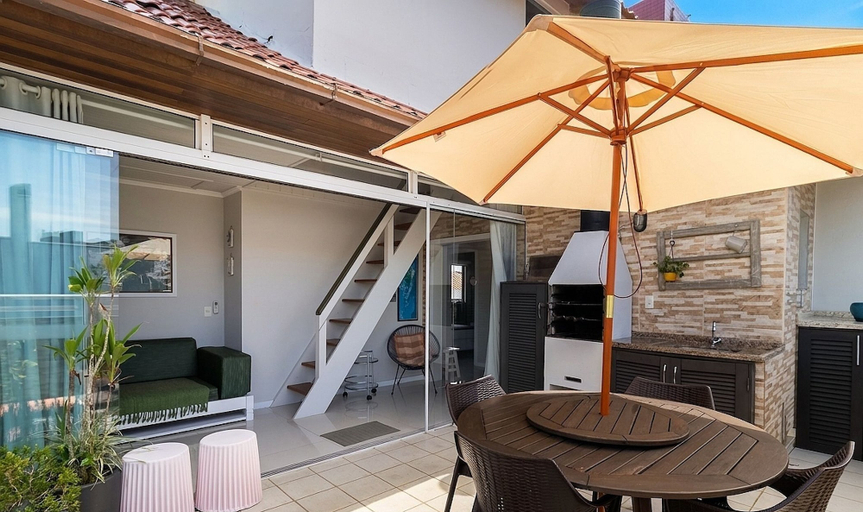 Others 5, Penthouse W/terrace 5 min From the Beach Cos302, Florianopolis