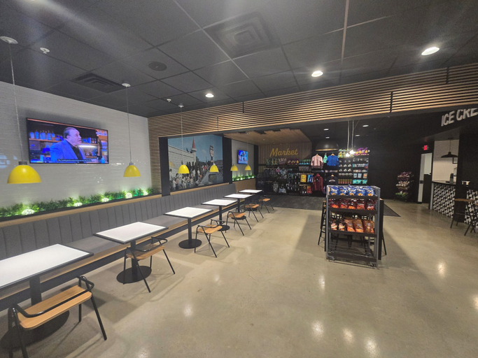 Food & Drinks, Dutch Wonderland Inn, Lancaster