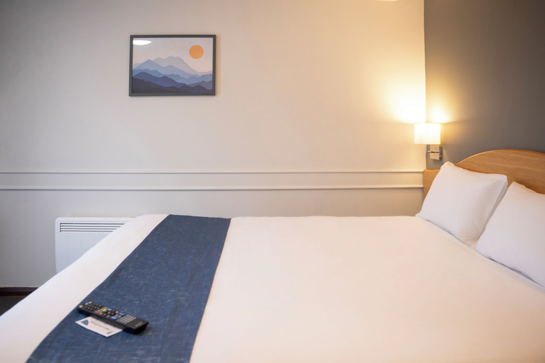 Bedroom 5, Days Inn by Wyndham Leicester Forest East M1, Leicestershire