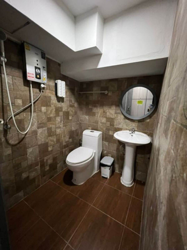 Bathroom 3, W71, Wattana