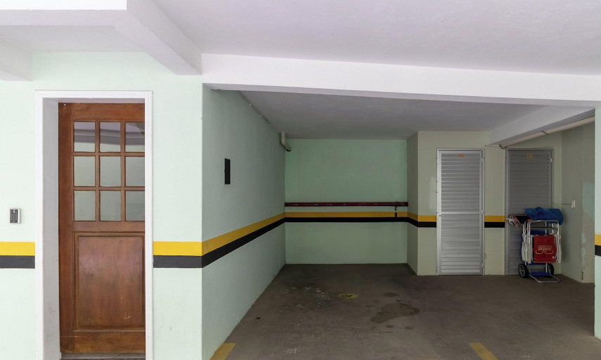 Others 4, Penthouse W/terrace 5 min From the Beach Cos302, Florianopolis