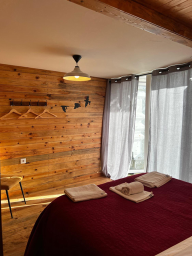 Bedroom 4, Casa Vale Ecotainer, Lisbon