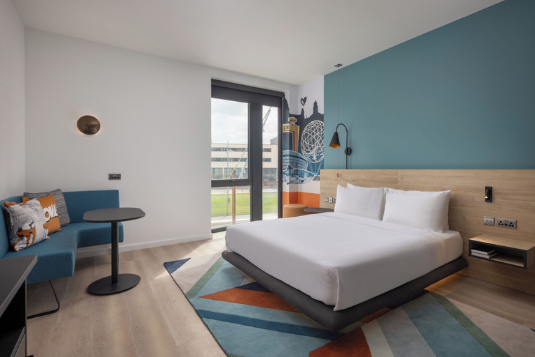 Room 5, Aloft by Marriott Belfast Titanic Quarter, Belfast