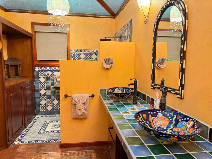 Bathroom 4, Casa Pisces
