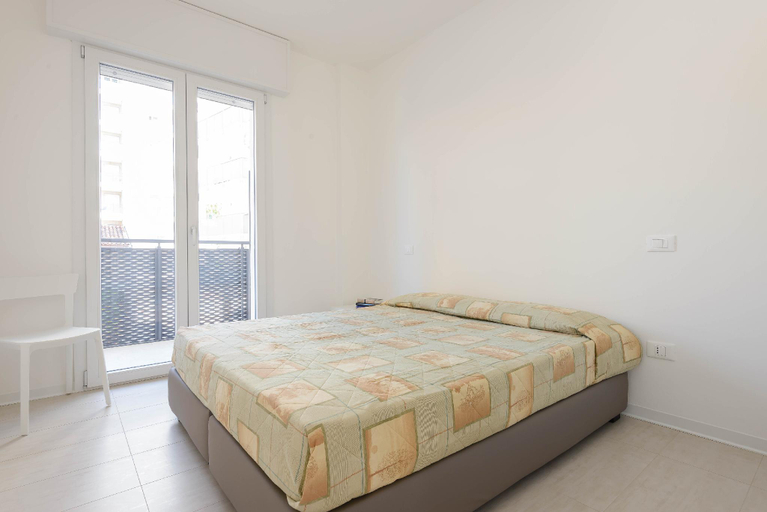 Bedroom 4, Cozy Beachside Vacation Flat in Lignano, Udine