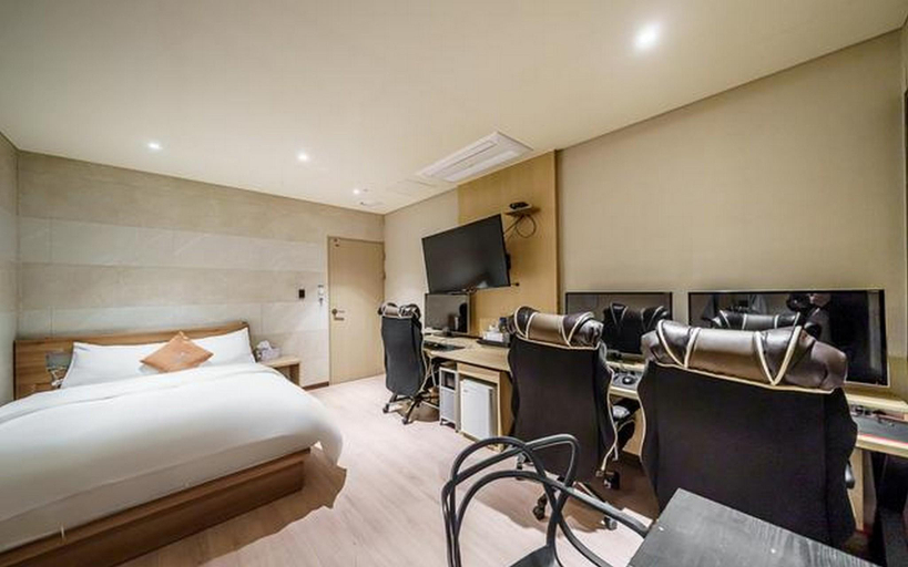 Bedroom 3, Bundang (Seohyeon) Hotel & U, Seongnam
