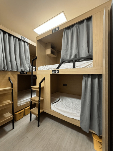 Bedroom 2, First Villa Life Hostel, Huai Kwang