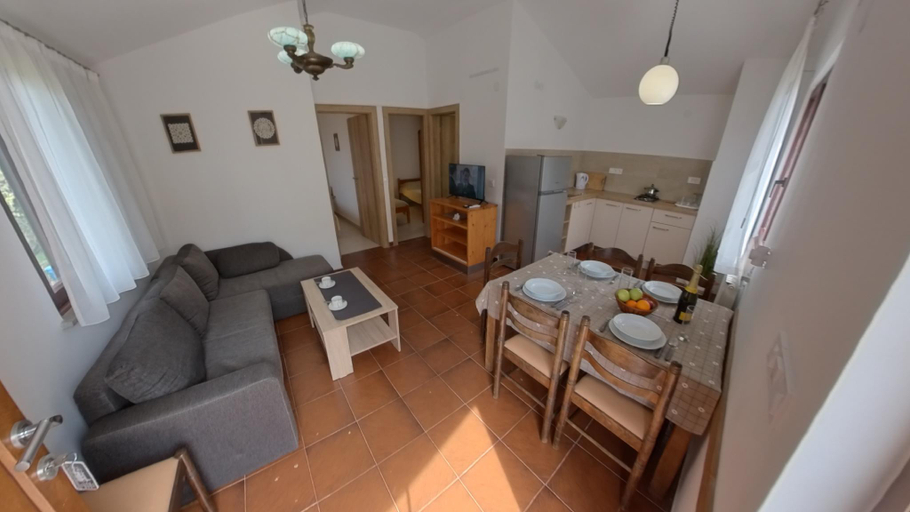 1, Peaceful apartment near Umag, Umag