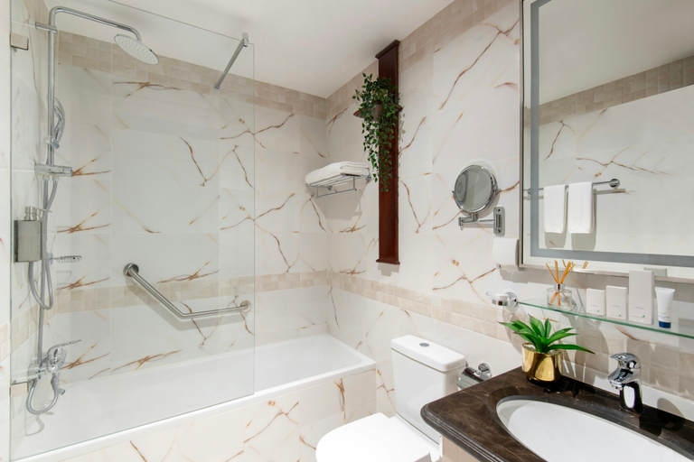 Bathroom 5, Somerset Al Mansoura Doha, Doha
