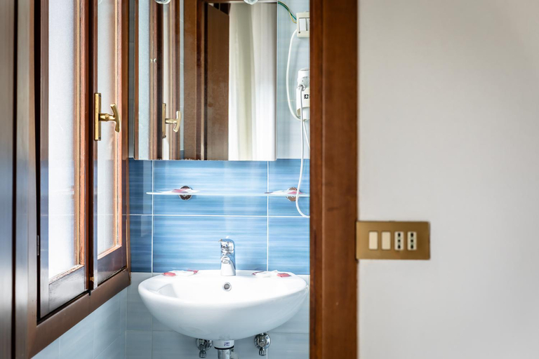 Bathroom 2, Oasi Verde, Venezia