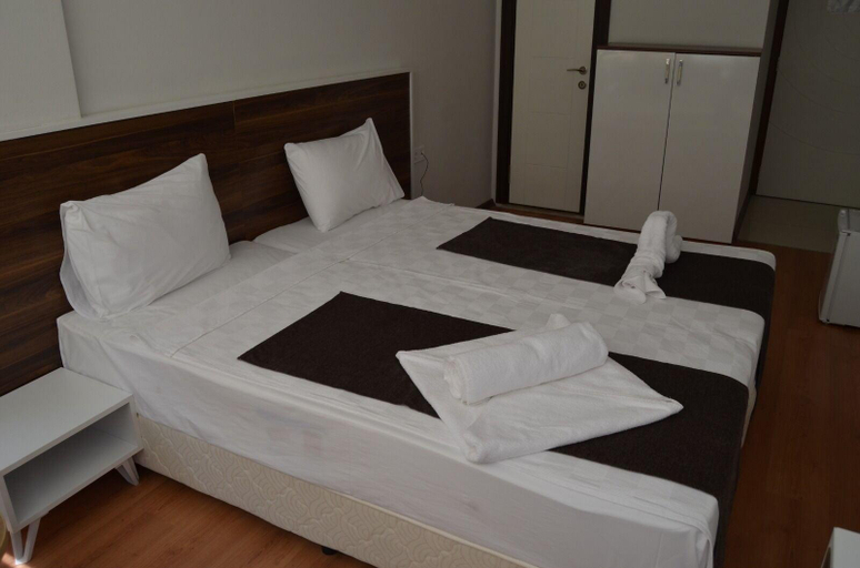 Bedroom 3, Grand Antalya Hotel, Antalya